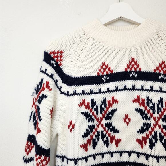 Vintage 80s Red Navy Snowflake Knit Sweater White Acrylic Pullover Grandpacore M - Picture 2 of 10
